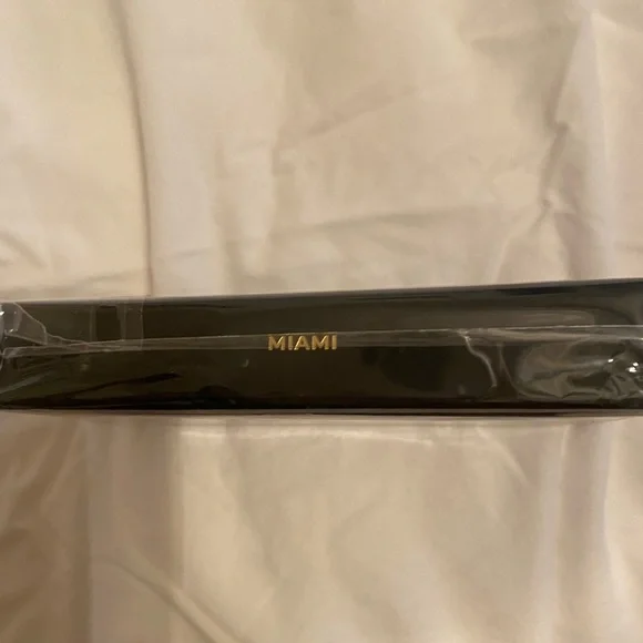 Brand new Lilly lashes - Picture 3 of 3